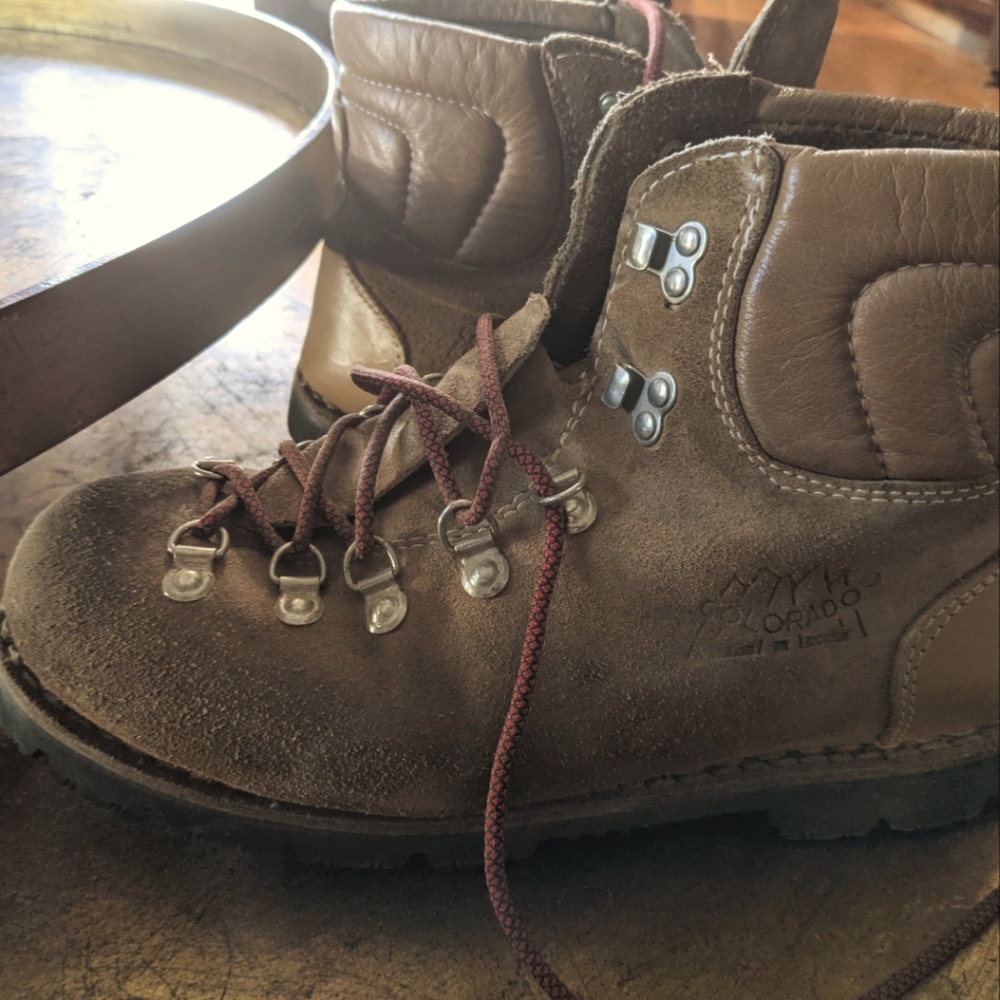 Colorado hiking boots men's size 10 1/2 vintag